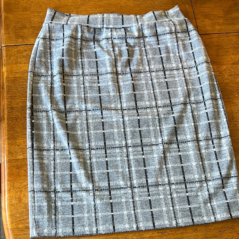 Renee C Gray and White Pencil Skirt for Work